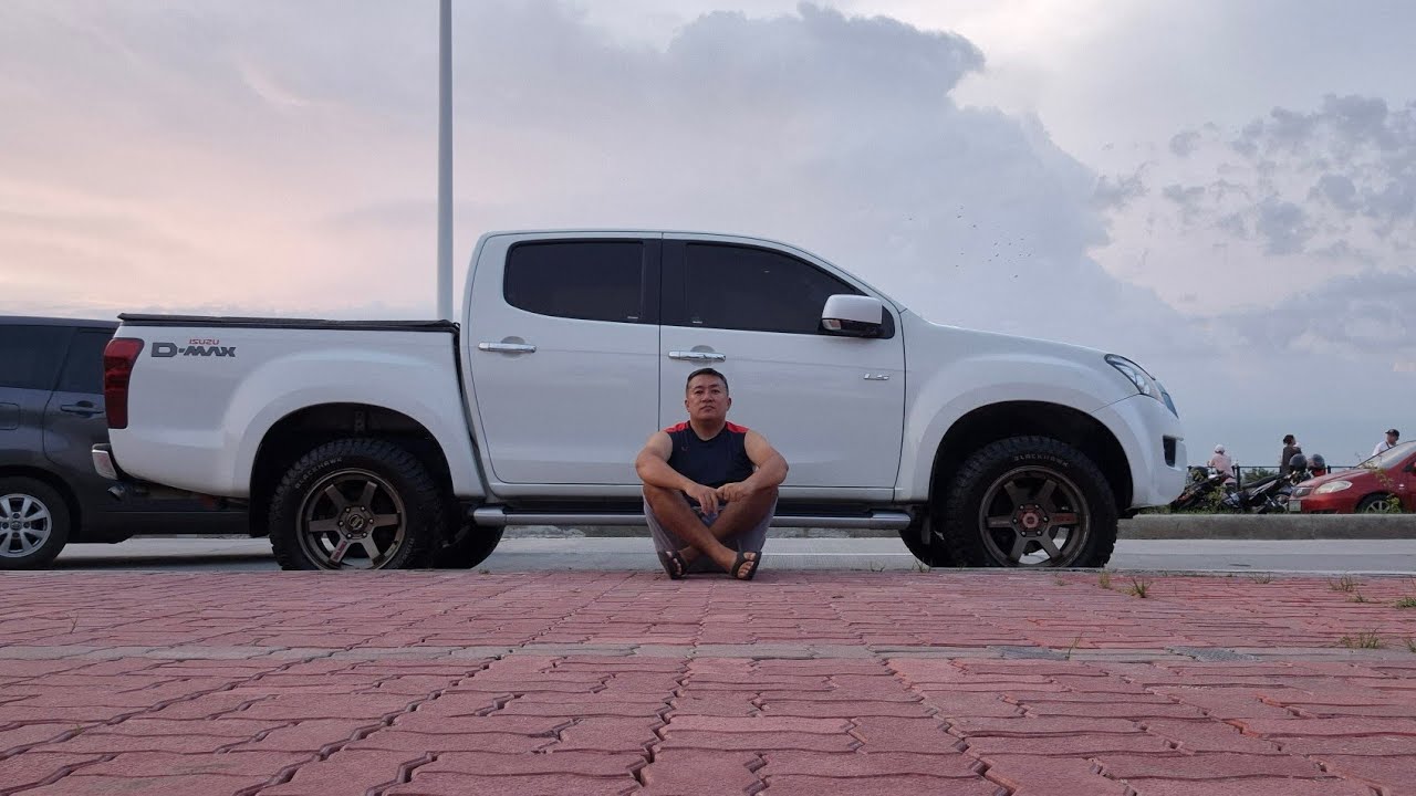 ISUZU D-MAX REPLACE KEY FOB BATTERY