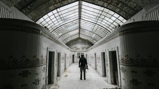 видео: Услышали странные звуки на заброшке: как мы посетили полуживой курортный городок картинка: Услышали странные звуки на заброшке: как мы посетили полуживой курортный городок