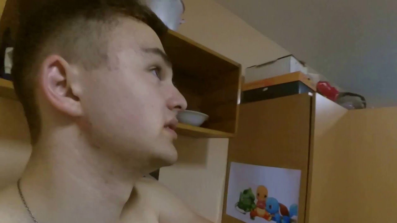 Как бороться с тараканами в общежитии ?