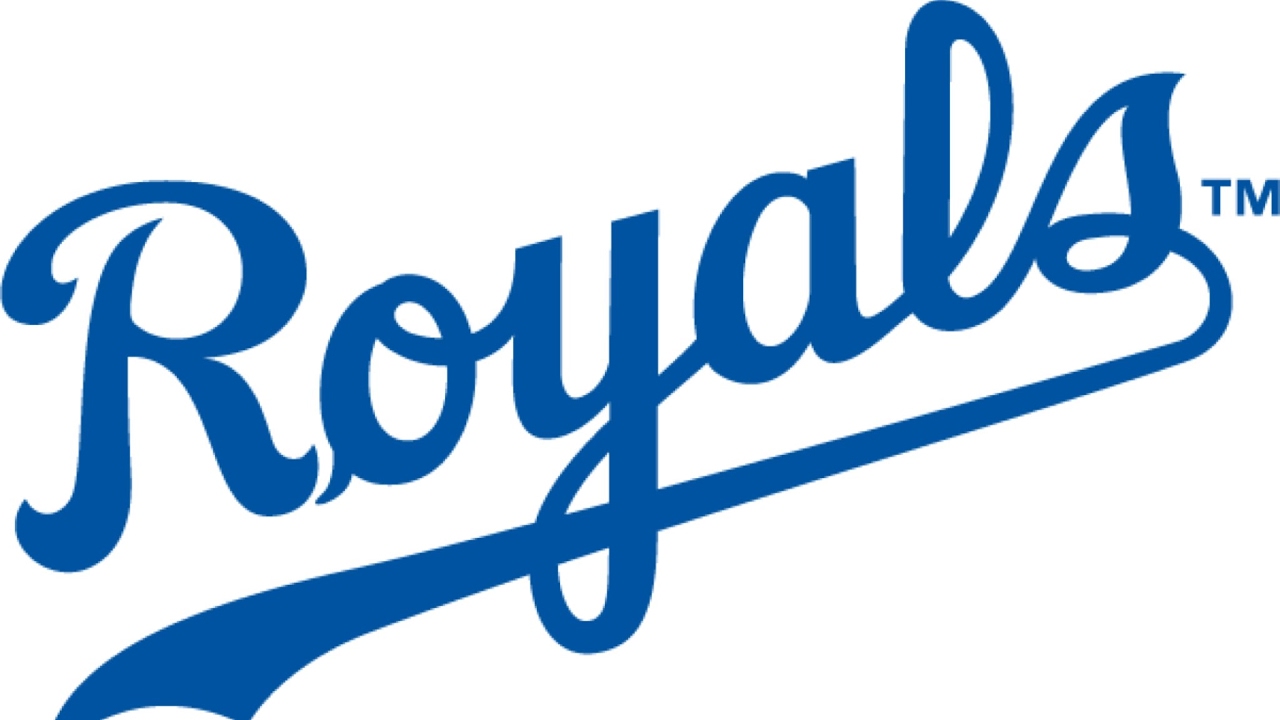 Royal Neighbors Awards 32 Scholarships to Student Leaders