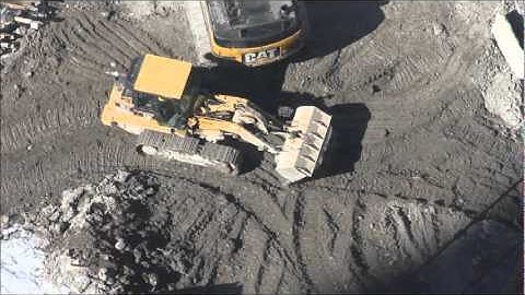 Cat 963C Track Loader leveling