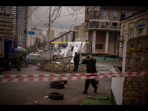 Video: Topçu. Böyük çaplı. Amerikalı amerikalı Tom