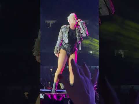 Just Like A Pill P Nk Soldier Field 8 24 24 