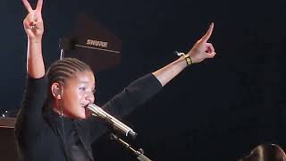 WILLOW - Wait a Minute! (Live in Japan 2023) Resimi