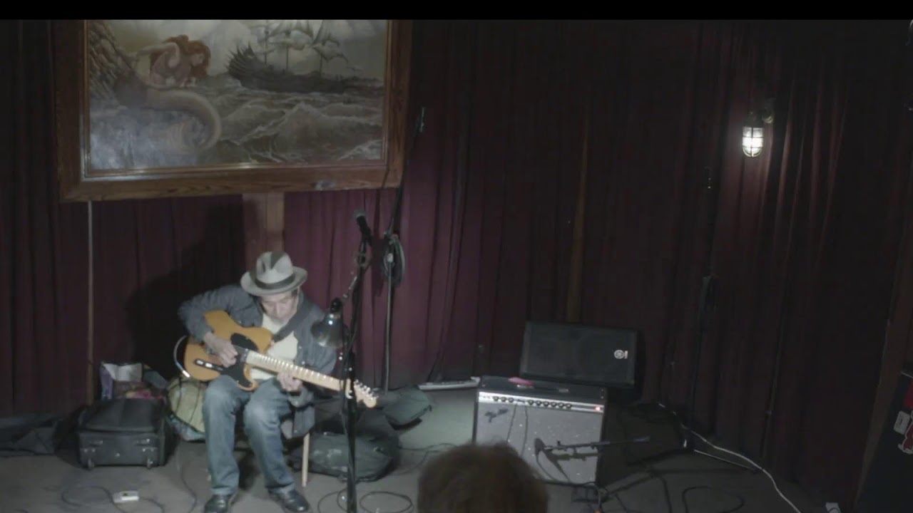 Joe Baiza live at the Redwood Bar