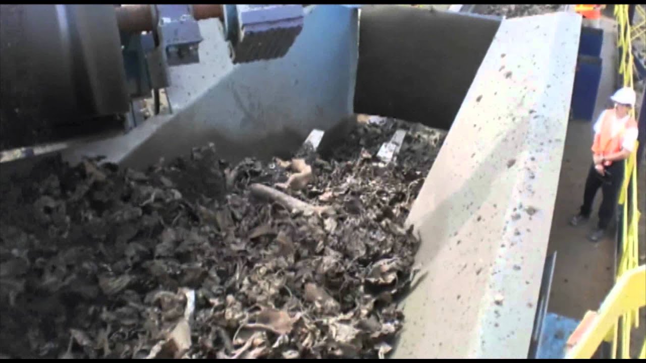 Vibratory Feeder for Scrap Metal Processing Systems and Feeding