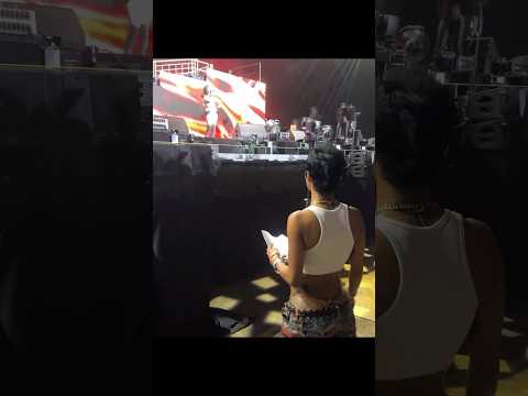 Teyana Taylor watched #glorilla ‘s performance at #coachella wearing $800 Acne relaxed jeans
