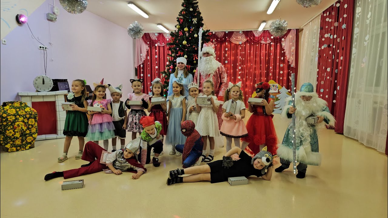 Ёлка. Светофорчик. 2023 год. Верхотурье.