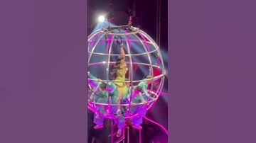 Katy Perry Lifetimes tour UK London #katyperry #o2arena