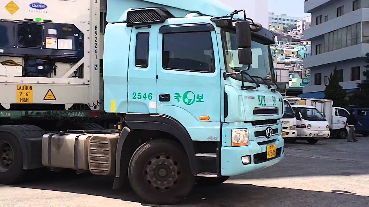 Самосвал hyundai trago