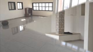 למכירה בשערי תקוה, למכירה בשערי תקווה