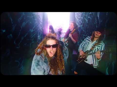 SWEET NEEDLES - TOURNE EN ROND (Official Music Video)