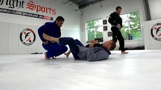 Closed Guard - Overhook - Scissor Sweep