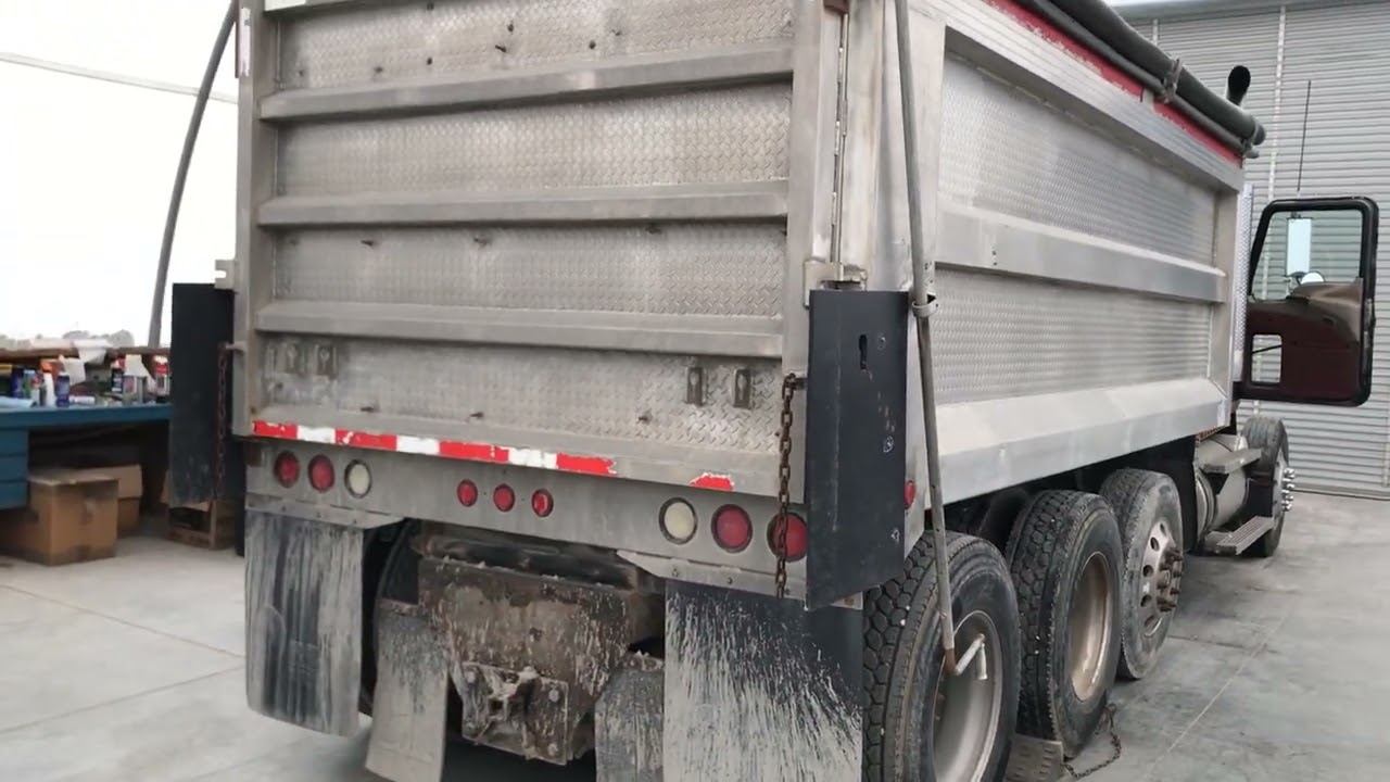 2005 Mack CH - Parts Unit 05MK066