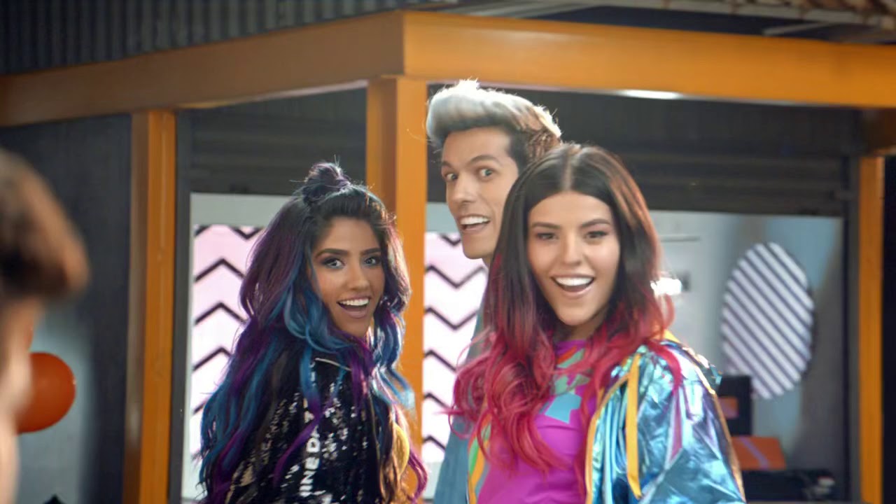 NUEVO COMERCIAL DE CHEETOS CON LOS POLINESIOS camera iphone 8 plus apk