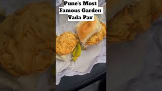 Pune ka Garden Vada Pav Itna Famous Kyun Hai? #shorts #indianstreetfood #punestreetfood #vadapav