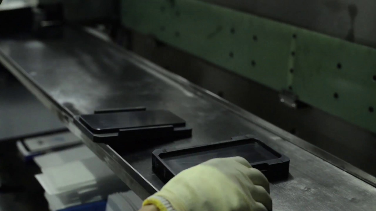 How Meiigoo makes a piece of average glass to a 3D curved one?