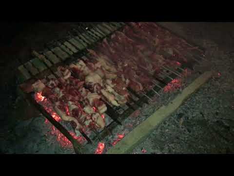 კახელები წვავენ ციკნი მწვადს ბაკურციხეში