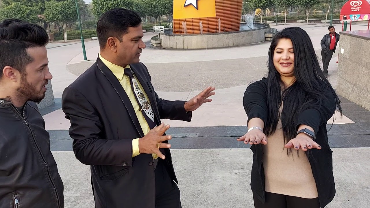 Indian magician Upendra Thakur