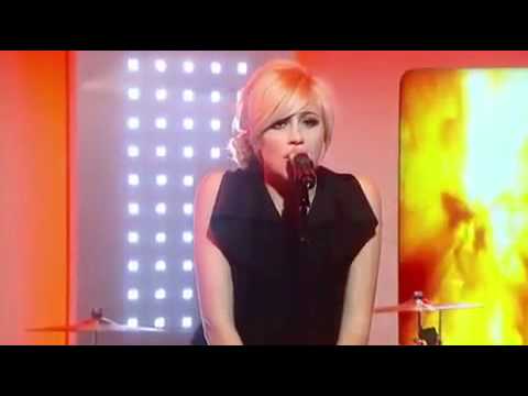 Pixie Lott's Gravity (Live This Morning)