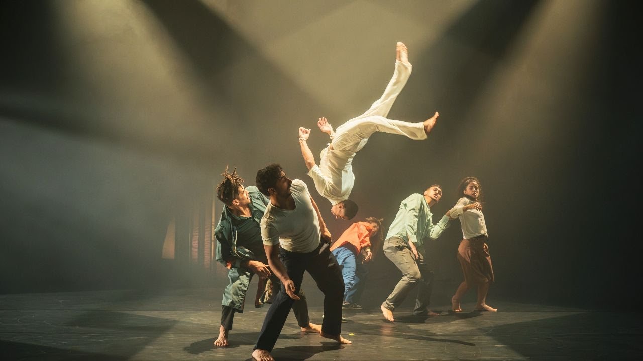 Teaser KA-IN : 13 acrobates et danseurs défiant la gravité