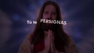Vignette de la vidéo "CHABELOS - TÚ TE PERSIGNAS, YO ME AGARRO EL PITO LETRA ( Lyric Video) Letra"