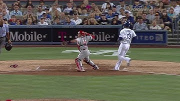 Lee turns two on Ellis with bases loaded
