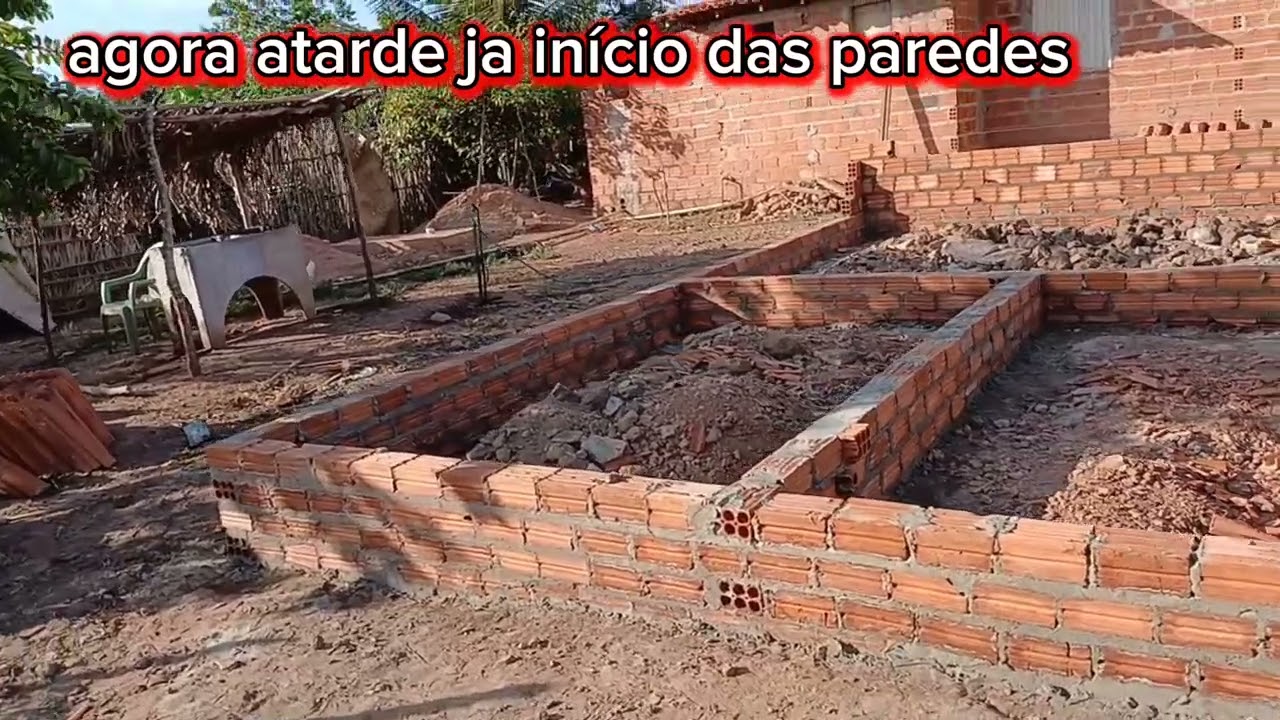 Hj deu início a obra da minha 🏠 casa feito aliçeço e ja início das paredes