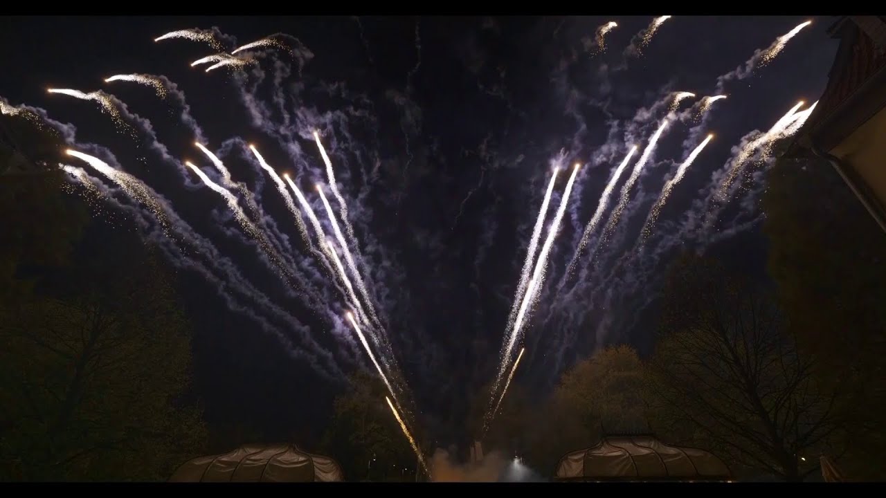 Hochzeitsfeuerwerk Schloss Berge  05.11.2022 Frontansicht