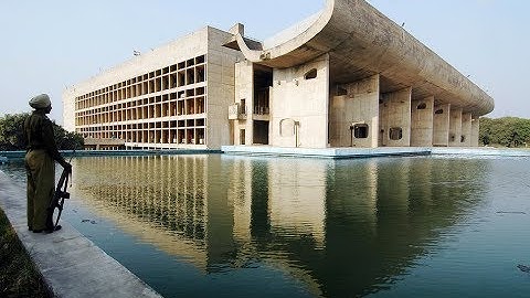 Exhibition Pavilion Design based on Le Corbusier