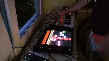 Korg Monologue, ableton push and roland vt-3. Homestudio live performance