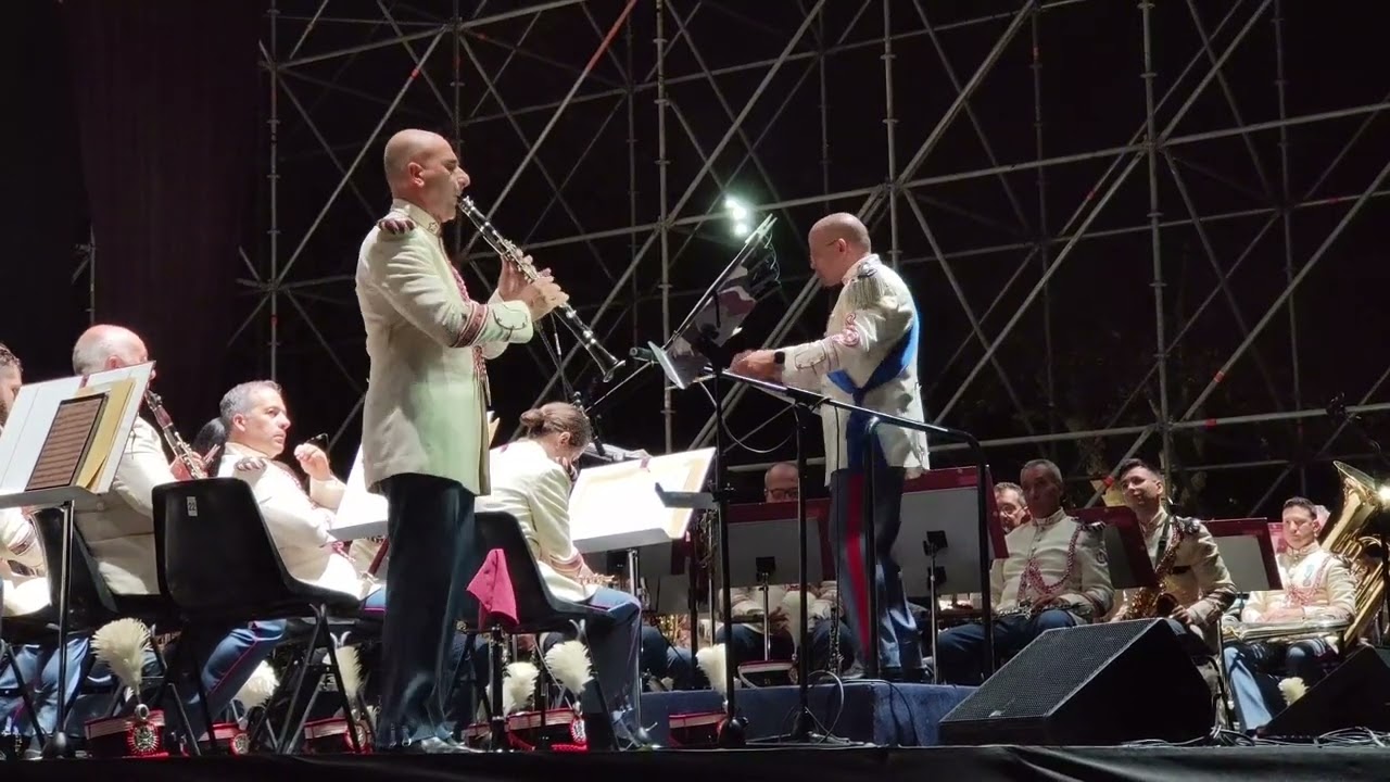 Catania: concerto Banda Esercito Italiano (2025) a villa Bellini