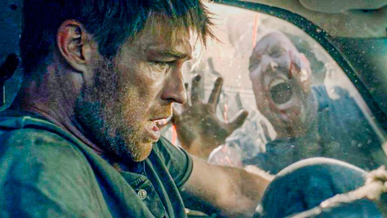 A Guy Stuck On A Bus Surrounded By 1000 Zombies