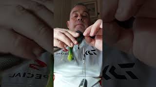 Estremers de pelo de conejo para lucio a mosca