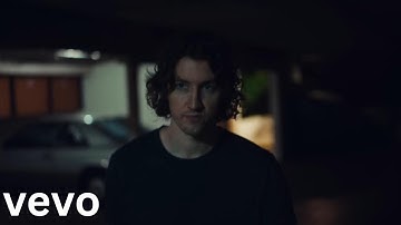 Dean Lewis - Fading into You (Official Music Video)