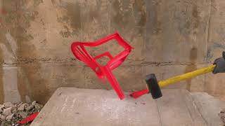 💥Destruyendo una silla. Destroying a chair. Détruire une chaise.