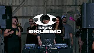 RADIO RIQUISIMO PRESENTS DJ URI