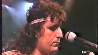 Pino Daniele - Yes I know my way -Tour Bonne Soirèe 1987 (video raro) chords