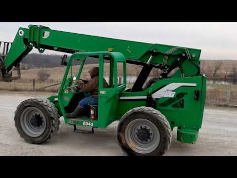 2012 SKY TRAK