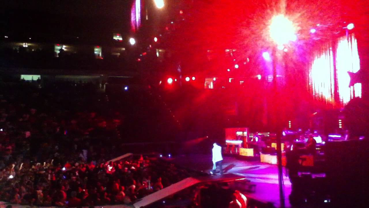 R.Kelly Perform Strip For You In Raleigh,NC - YouTube