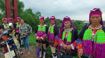 Ca Sĩ Dân Tộc Dao Thanh Y Tặng Si Múi Hát Tại Cầu Treo _Thôn 7 _Xã Quảng Sơn _Huyện Hải Hà Tập 11