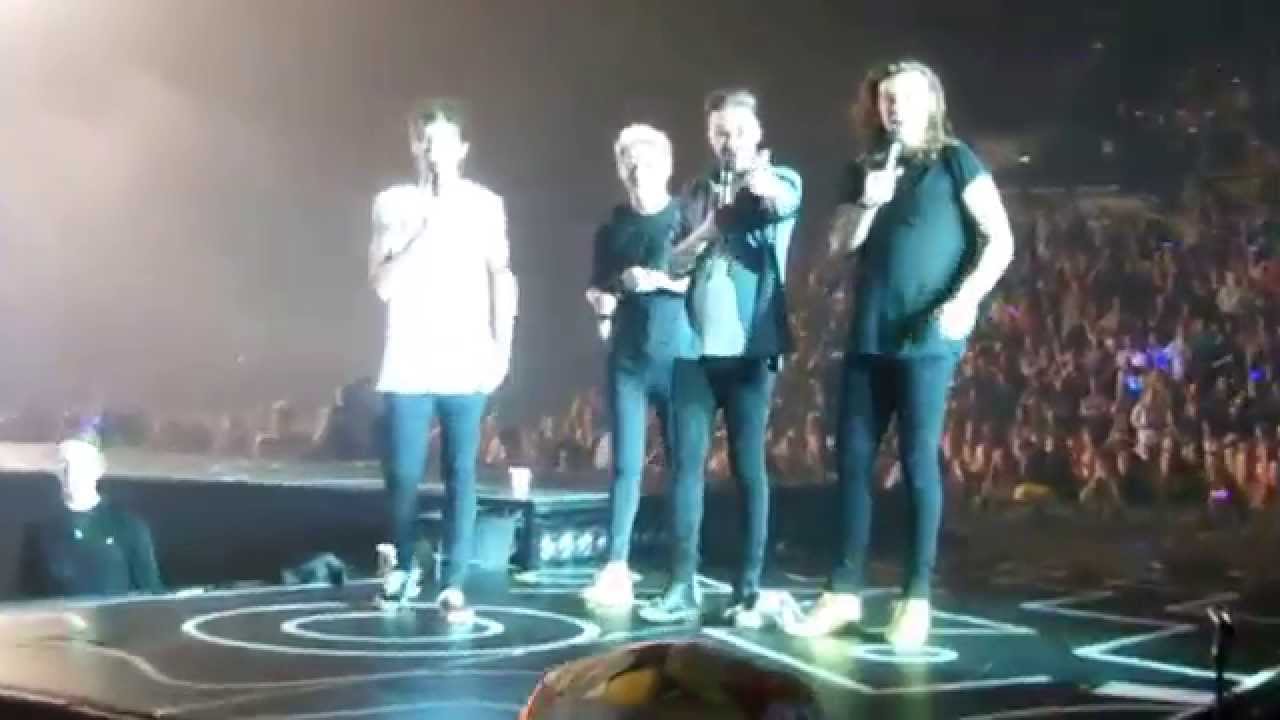 ONE DIRECTION - Boys dancing with their families on ACT MY AGE - Sheffield LAST SHOW 31.10.15