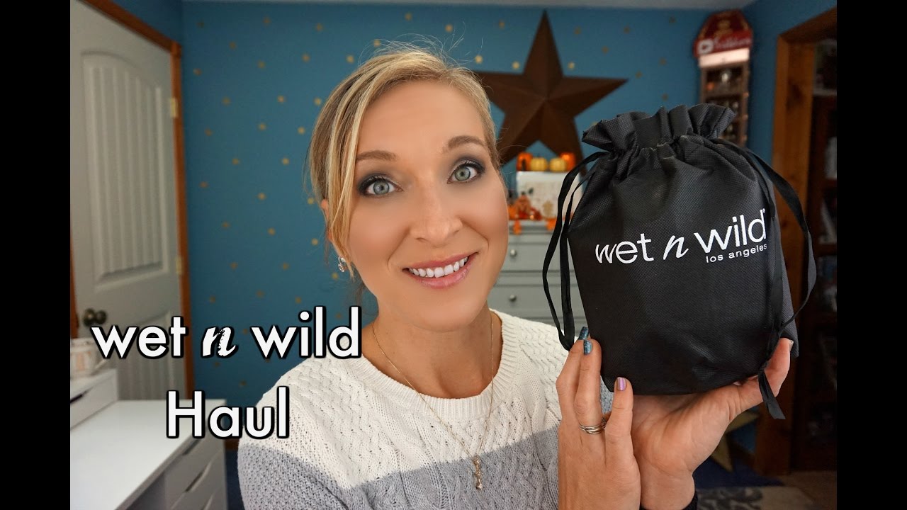 NEW! Holiday Wet n Wild Haul Sequins & Stardust