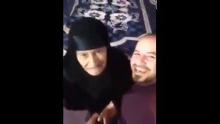 Video thumbnail of "ردة فعل الحجيه اول مره تشوف نفسها بالكامرة"