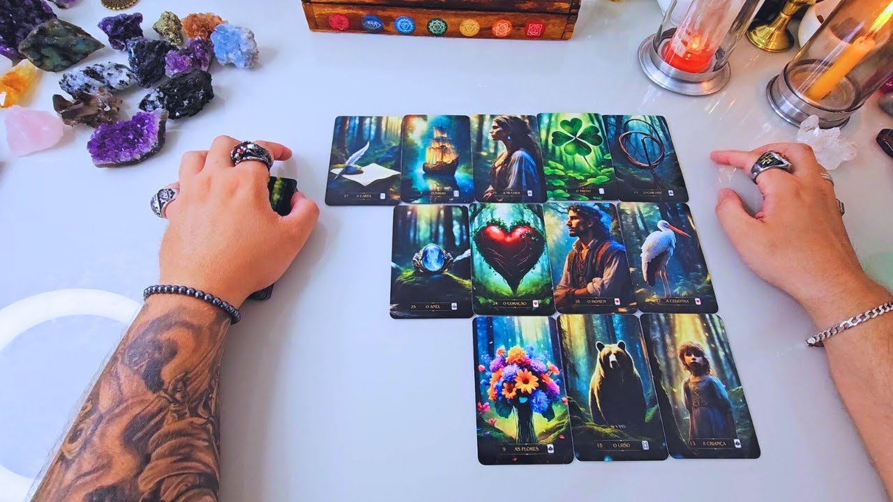 NUNCA TIVEMOS NADA, O QUE ELE(a) SENTE POR MIM TAROT? VAI TOMAR UMA ATITUDE?