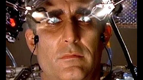 Babylon 5 -The Mystery of Commander Sinclair at Th...