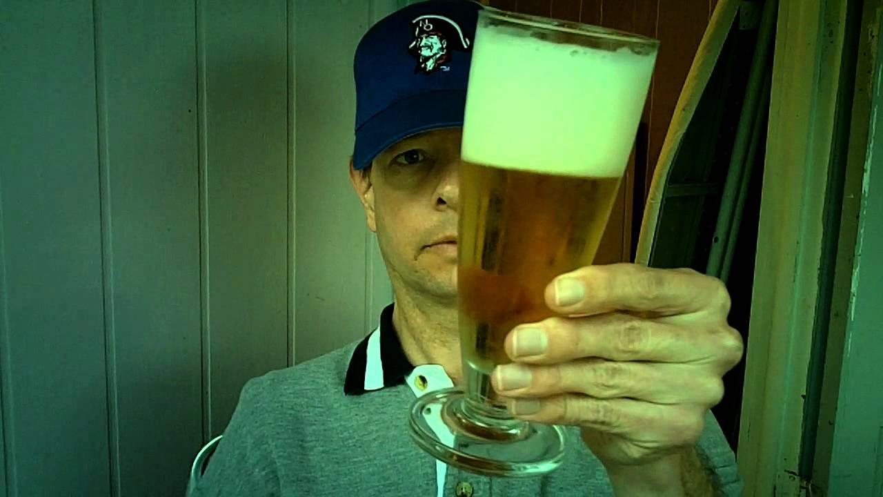 Louisiana Beer Reviews: Red Dog