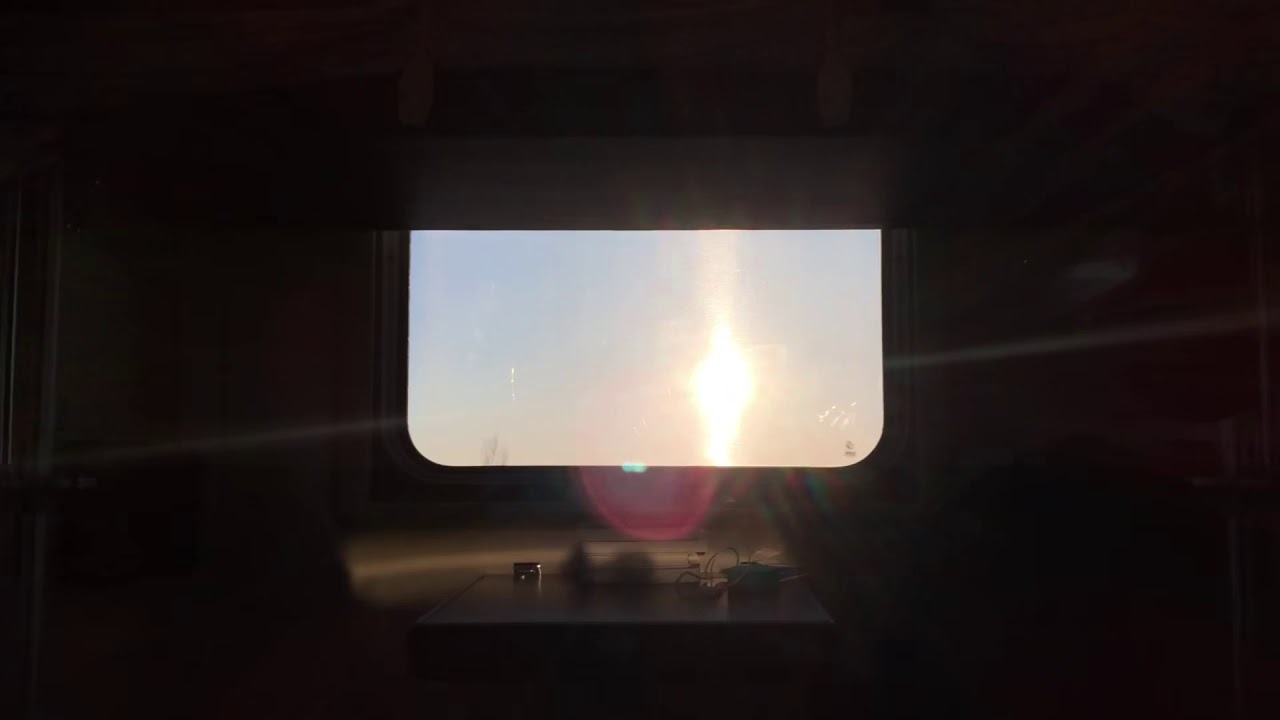 [Can't take my eyes of you] _ Priester Greg Levar (Skt telecom)