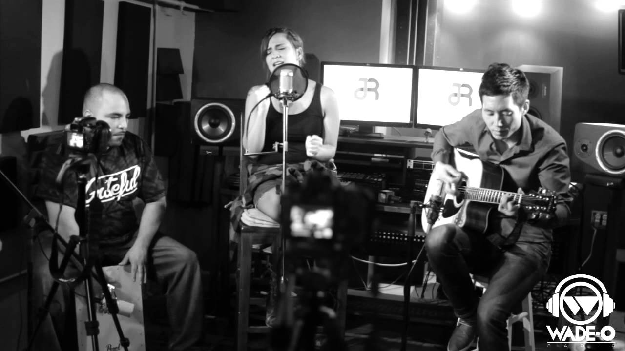 Marz Ferrer Performs "Incredible" Acoustic Live at JahRock'n (@MarzFerrer)