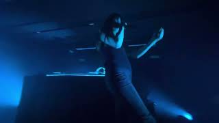 Marie Davidson live - Y.A.A.M. @ Trix, Antwerpen 05/11/2025